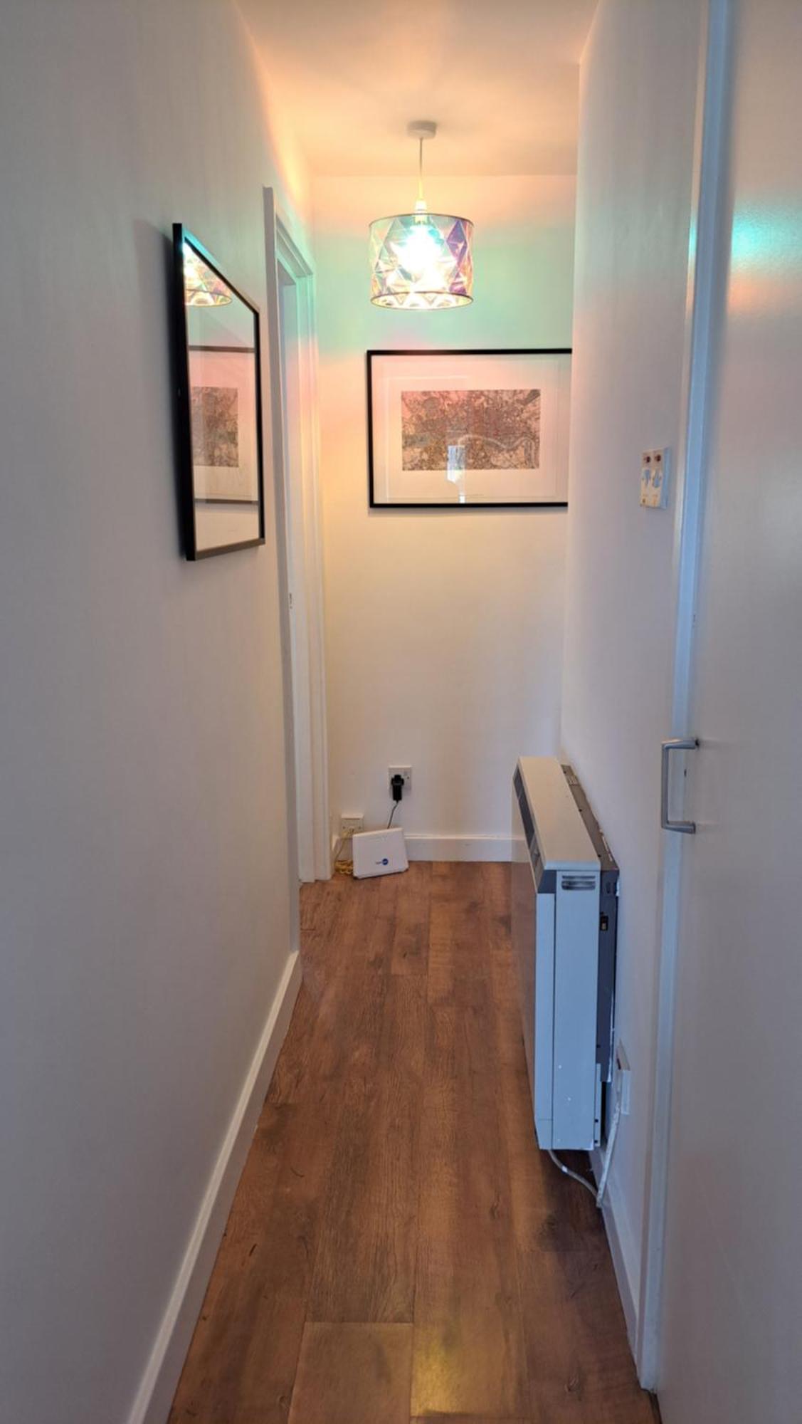 Apartment Wapping 700sqft 2 Bedroom - South Facing Dockside Views - Secure Parking London